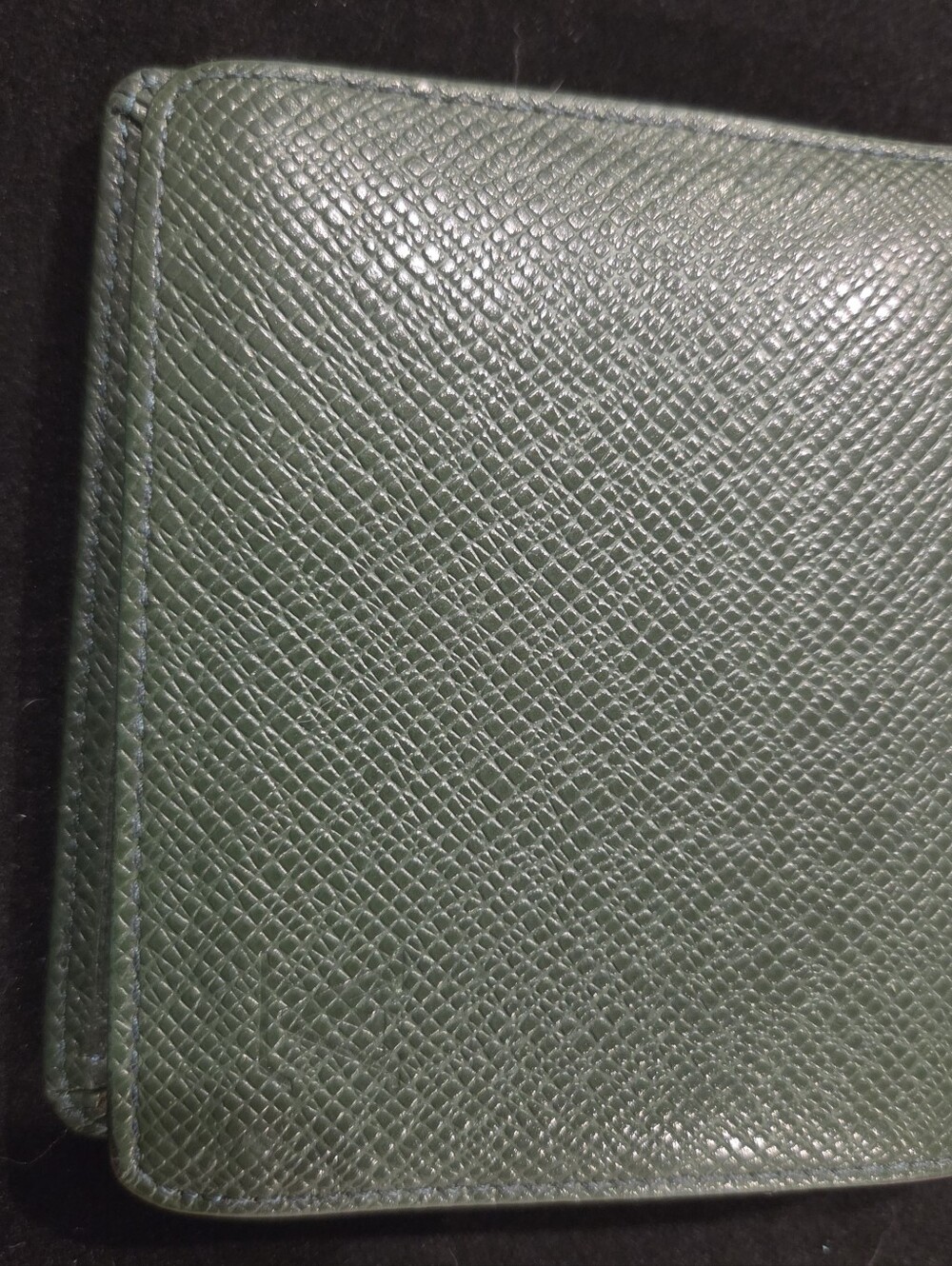 Louis Vuitton Taiga Green Men's Leather Bifold Wallet